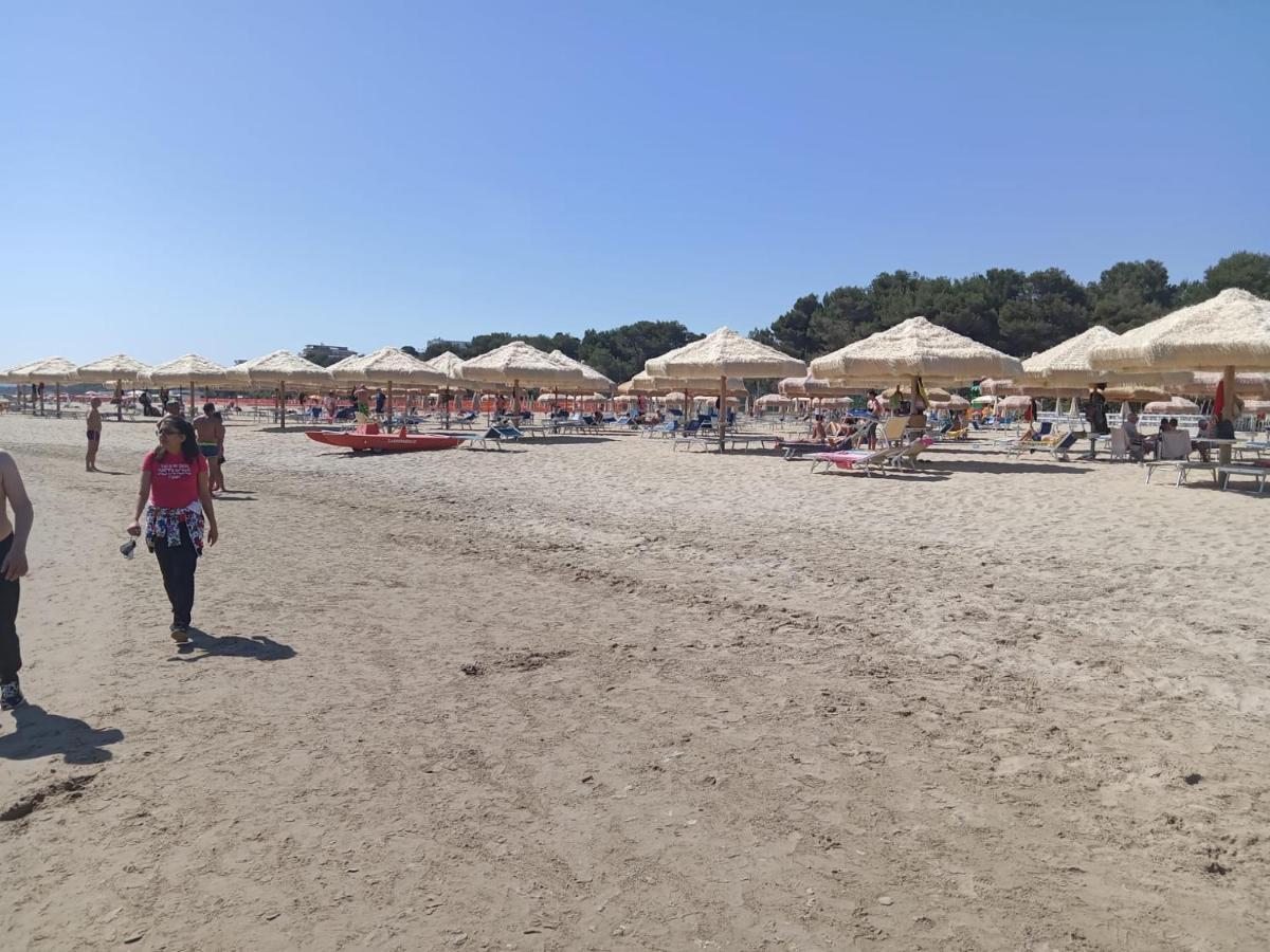 Villa Annamaria Montesilvano Marina Exteriör bild