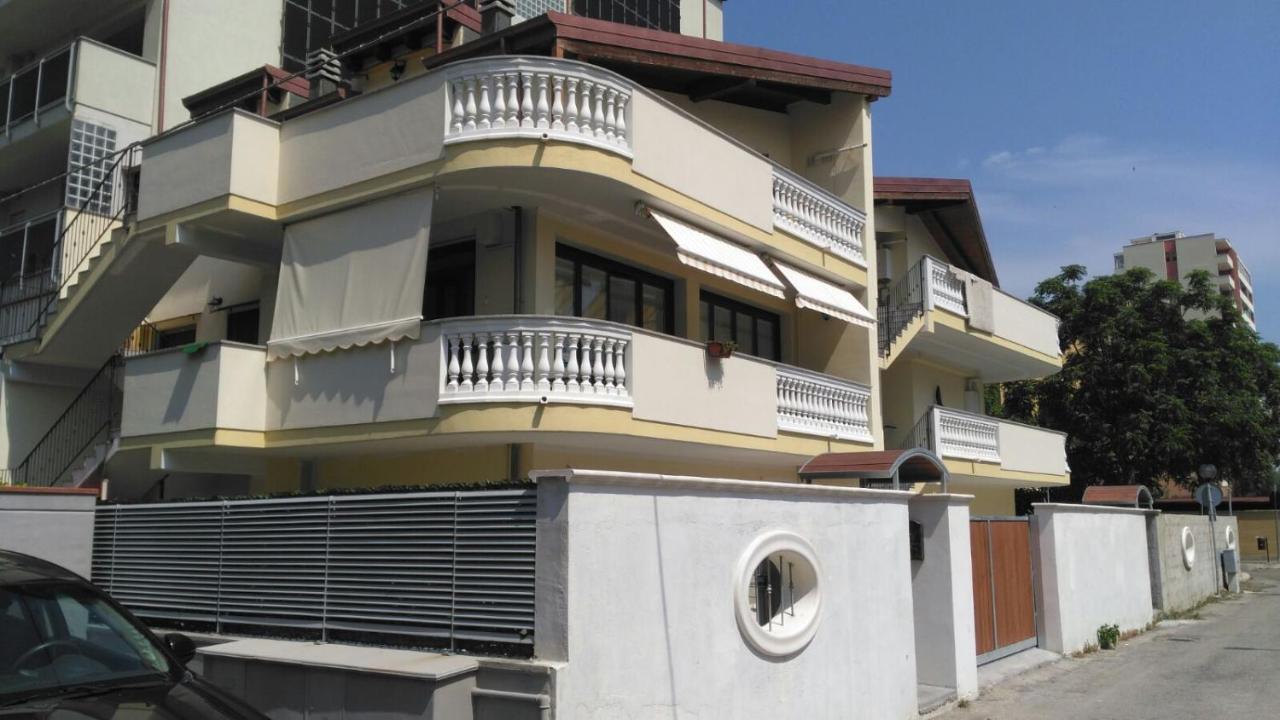 Villa Annamaria Montesilvano Marina Exteriör bild